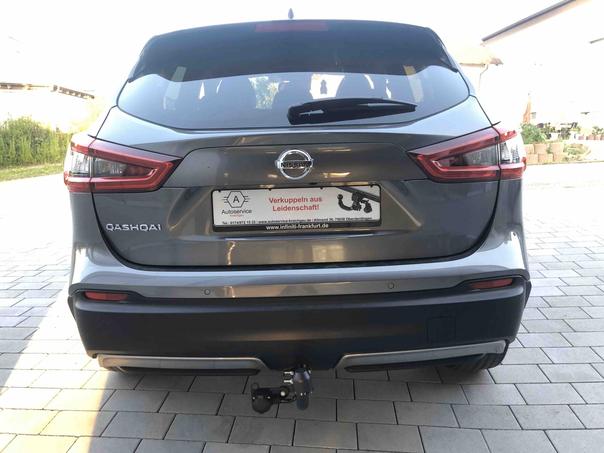 Stilvolle Anhangerkupplung Nissan Leaf Bild