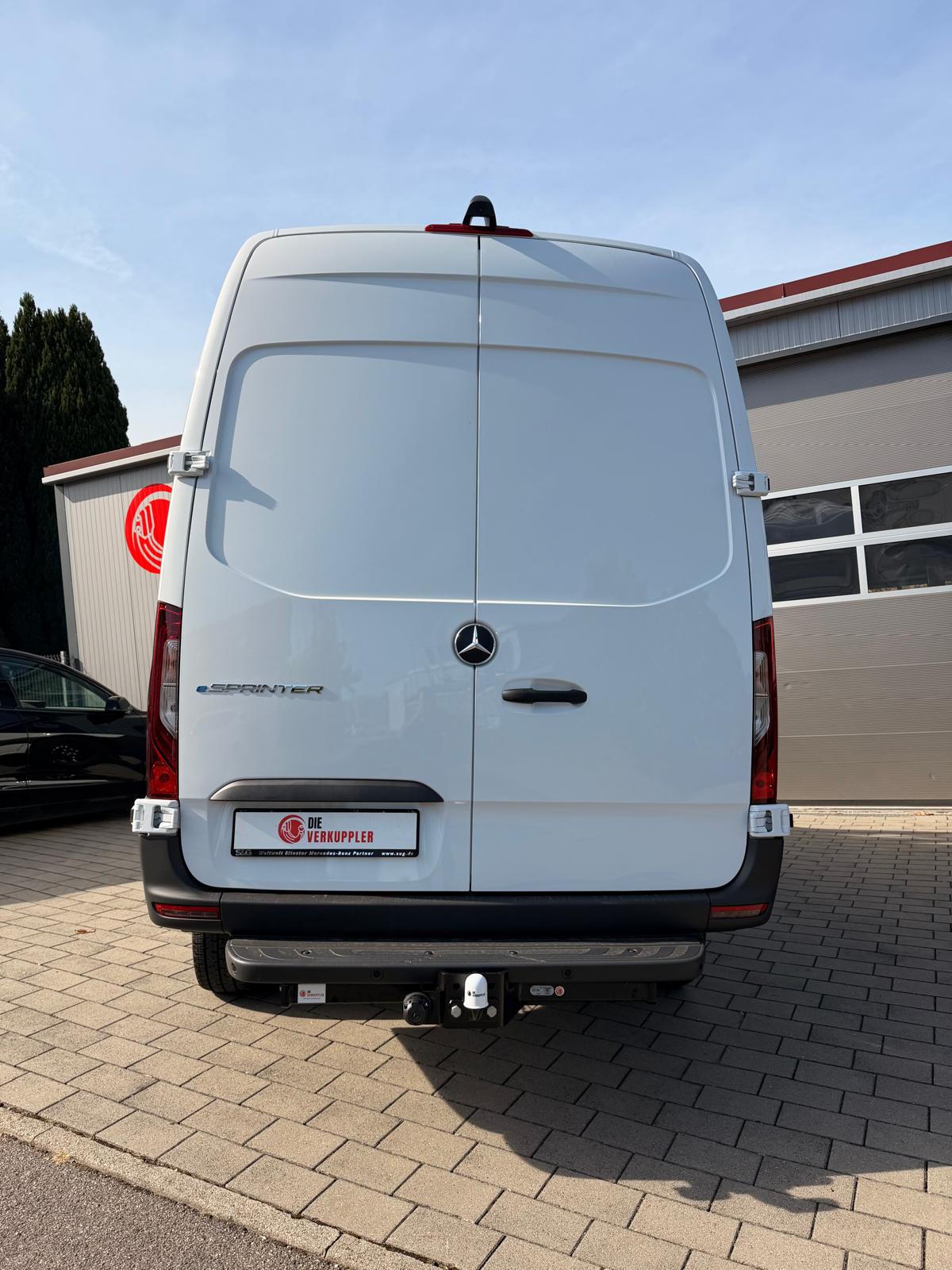 Mercedes eSprinter Anhängerkupplung nachrüsten