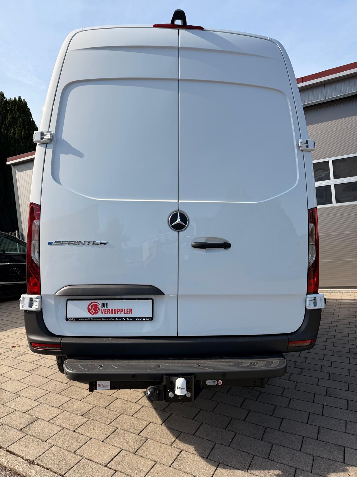 Mercedes eSprinter Anhängerkupplung nachrüsten