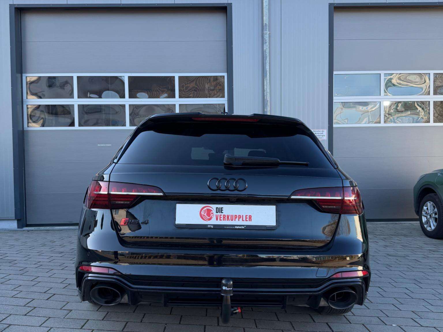 Audi RS 4 Anhängerkupplung.jpg2