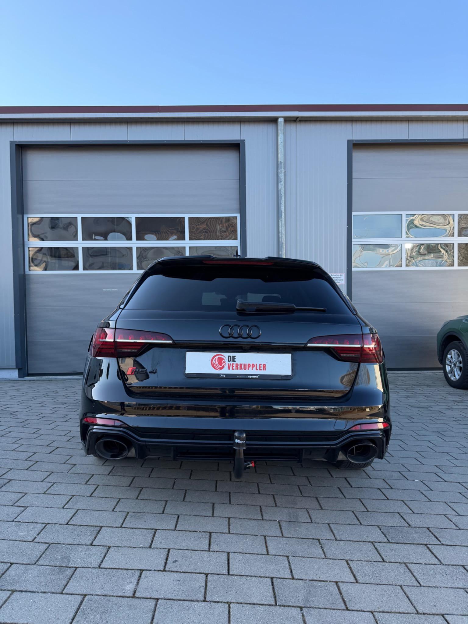 Audi RS 4 Anhängerkupplung.jpg2