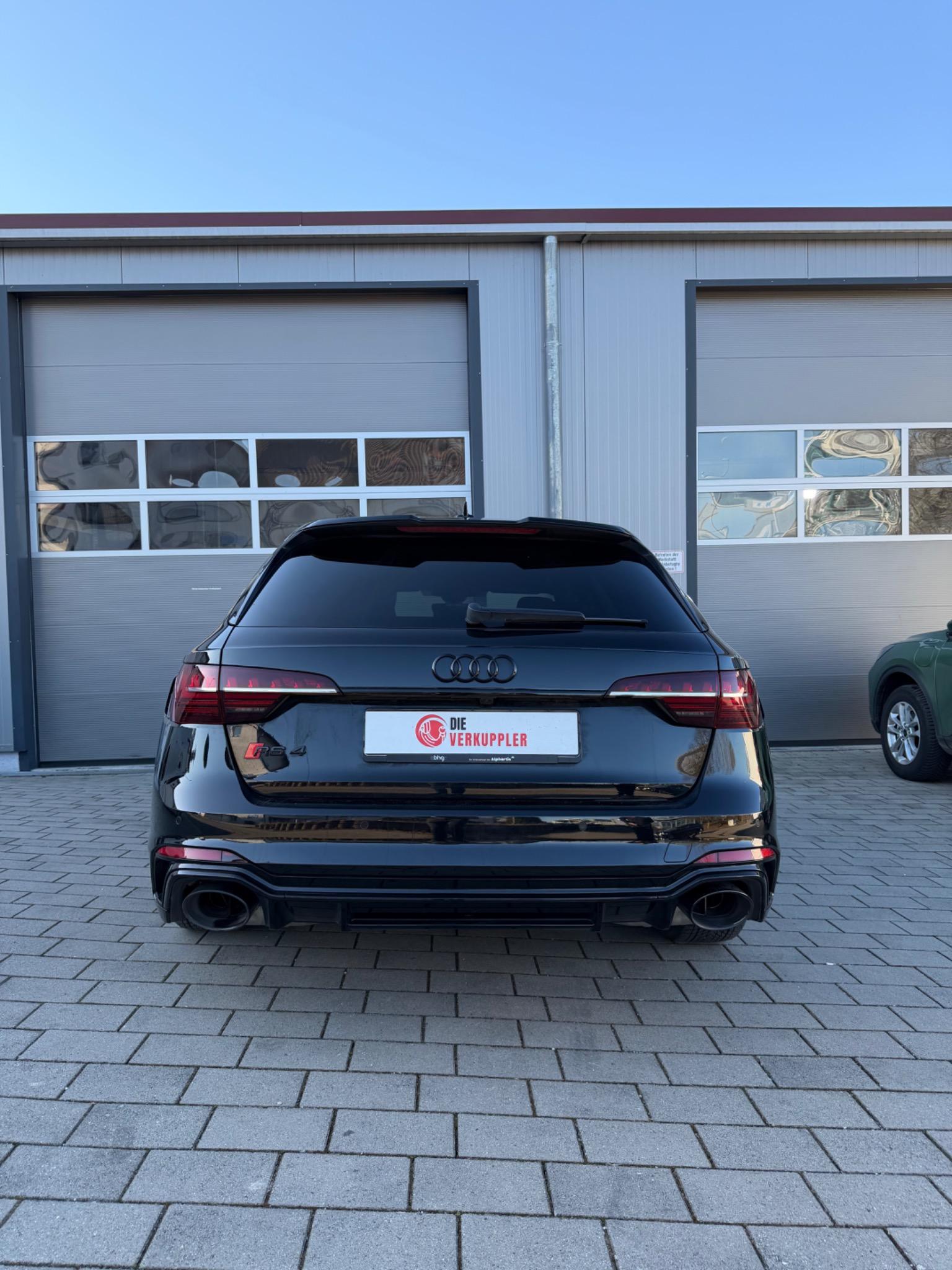 Audi RS 4 Anhängerkupplung